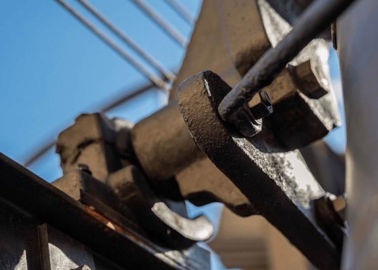 Welding Cast Iron: Braze Welding vs. Nickel Rod Stick Repair cover